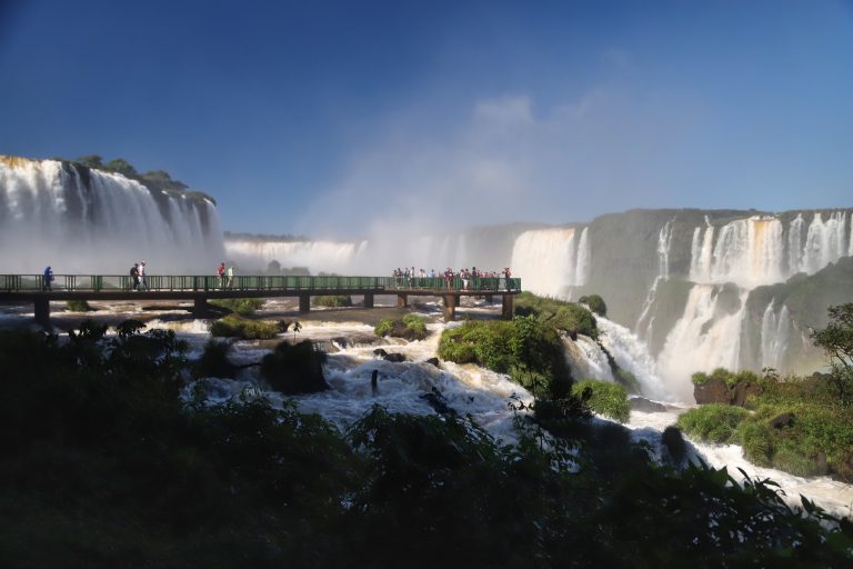Mais de 85 mil turistas visitaram atrativos do Paraná durante os dois feriados prolongados