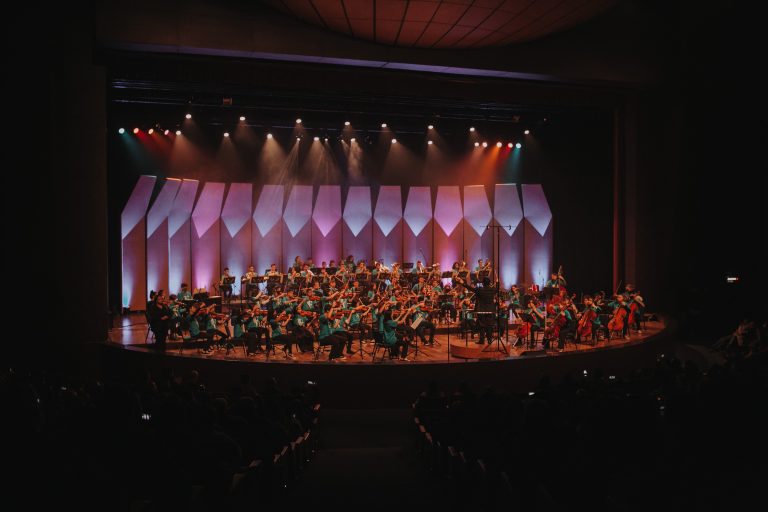 Orquestra Infantil Alegro promove concerto de Natal gratuito para 2.400 pessoas em Curitiba