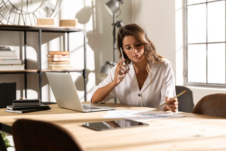 Mercado de trabalho: Corretagem de imóveis pode ser caminho alternativo e rentável para mulheres