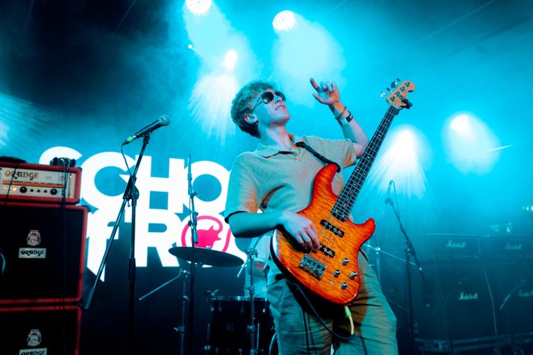 School of Rock realiza primeira edição da Feira da Música na capital brasileira do Rock com atividades gratuitas para população