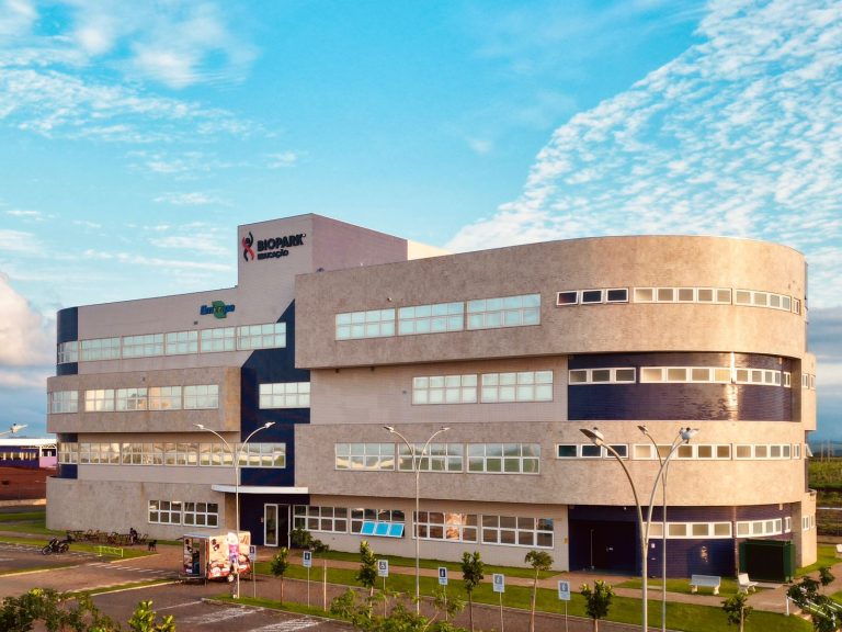 Harvard paranaense: faculdade de Toledo recebe mais uma nota máxima do MEC e ganha destaque nacional