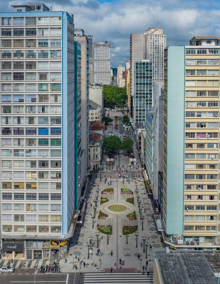 Curitiba lidera ranking de qualidade de vida e impulsiona aquecimento do mercado imobiliário