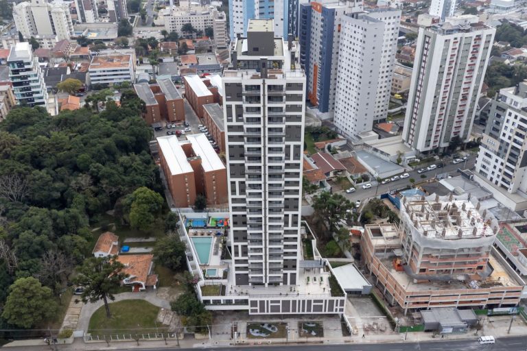 Cristo Rei se consolida como polo de valorização imobiliária em Curitiba