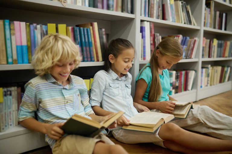 Como estimular a leitura na era da informação compacta e instantânea Como estimular a leitura na era da informação compacta e instantânea