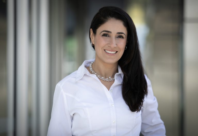 Sicredi alcança R$ 100 bilhões na carteira de crédito PJ