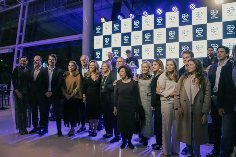 Ford Slaviero completa 80 anos de história e reforça liderança no setor automotivo