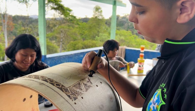 Celebração na Serra do Mar encerra ciclo de oficinas da Sutil Companhia de Dança na Aldeia Tupã Nhe’é Kretã