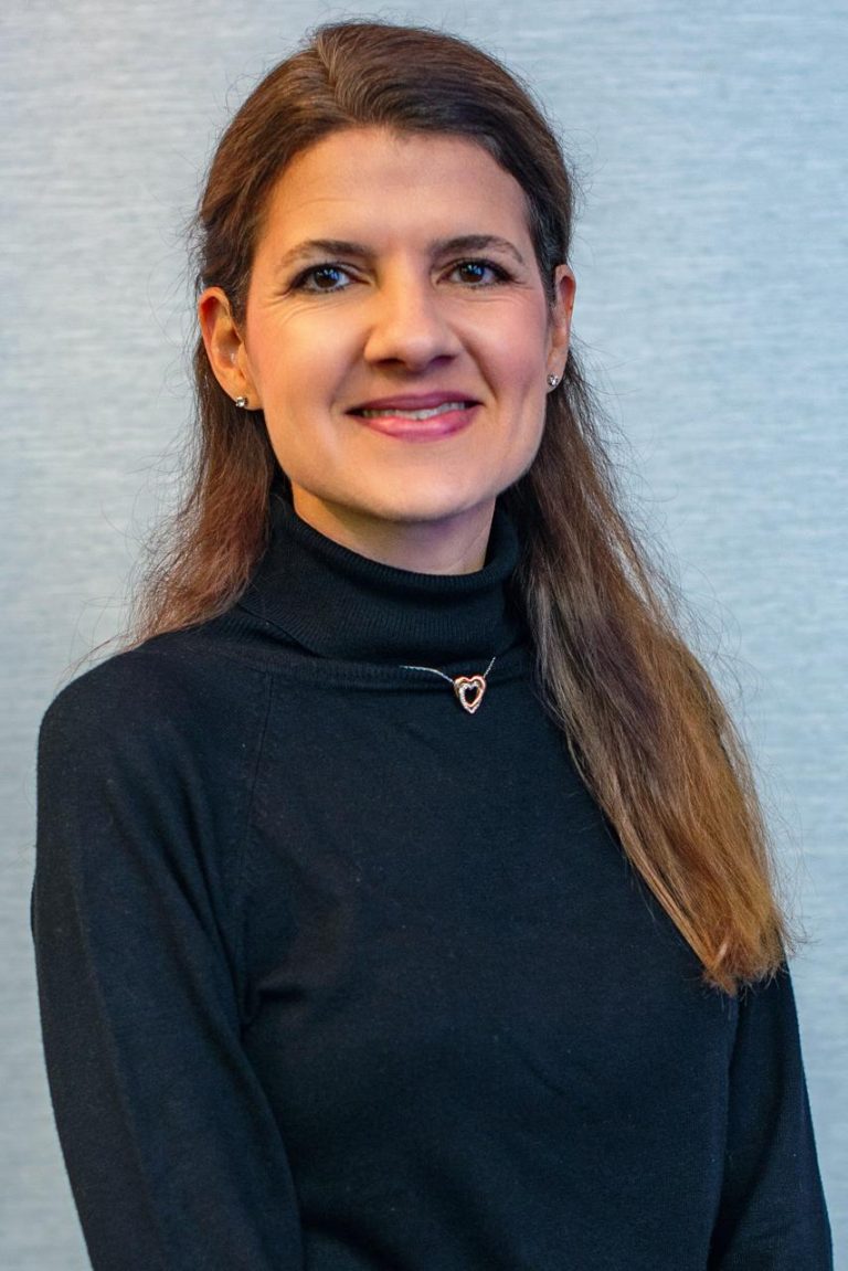 Verão sem dor: Sociedade Paranaense de Reumatologia alerta para cuidados nas férias e festas de fim de ano