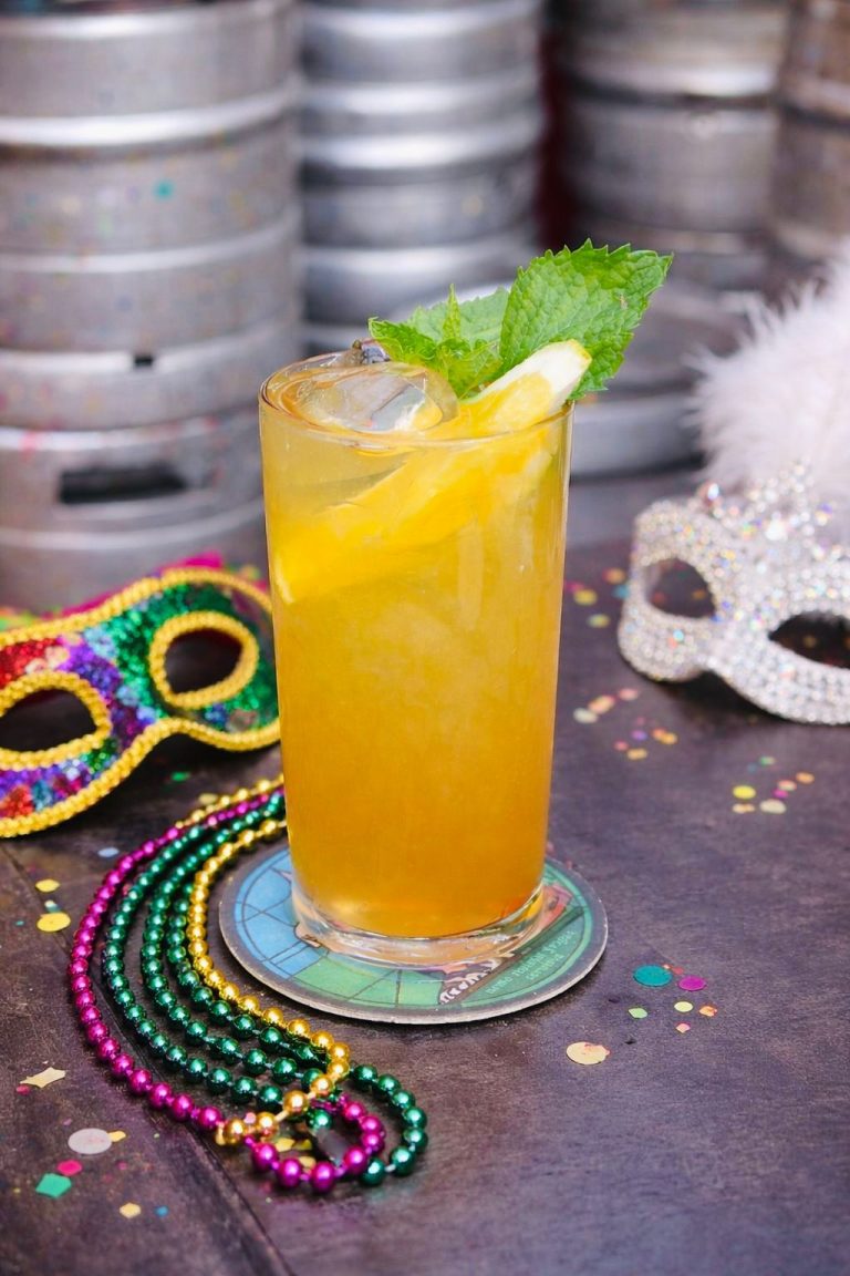 Quintal do Monge lança drink especial de Carnaval no Centro Histórico de Curitiba