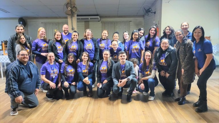 É a vez de Matinhos, no litoral do Paraná, receber o curso de empreendedorismo que já impactou mais de 6 mil pessoas no Paraná e em Santa Catarina