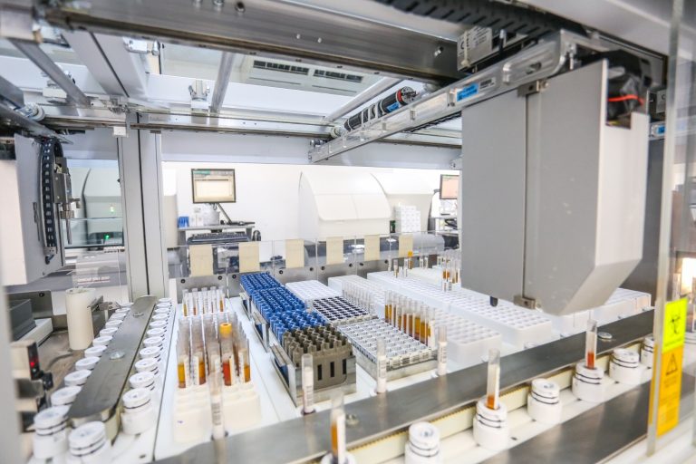 Exames de sangue podem indicar risco de câncer antes dos sintomas