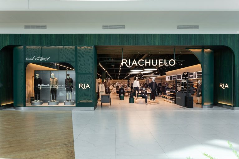 Riachuelo escolhe Curitiba para receber novo conceito de experiência que celebra suas raízes brasileiras
