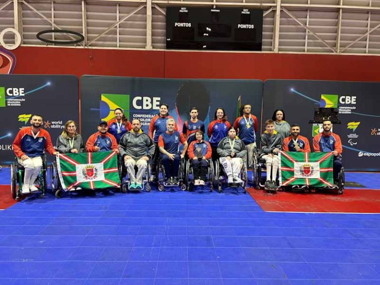Curitiba sedia torneio inédito que une esgrima olímpica e paralímpica
