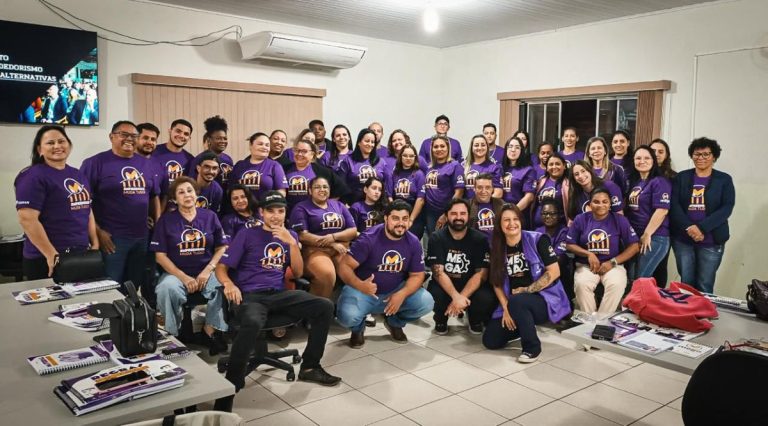 É a vez de Antonina receber o curso gratuito de empreendedorismo que oferece formação completa e chance de ganhar capital semente