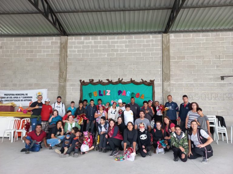  Font Life adoça a Páscoa de alunos da APAE de Agudos do Sul e reforça parceria com ações sociais