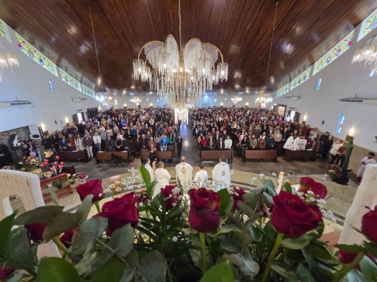 Festa de Santa Rita de Cássia segue até sexta-feira (22/05), no Hauer; são esperadas 40 mil pessoas