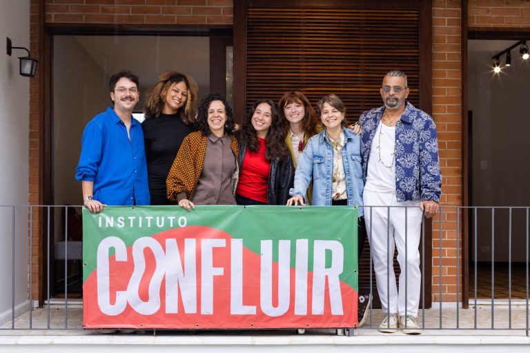 Casa Confluir: Um novo espaço de encontro e arte em Curitiba
