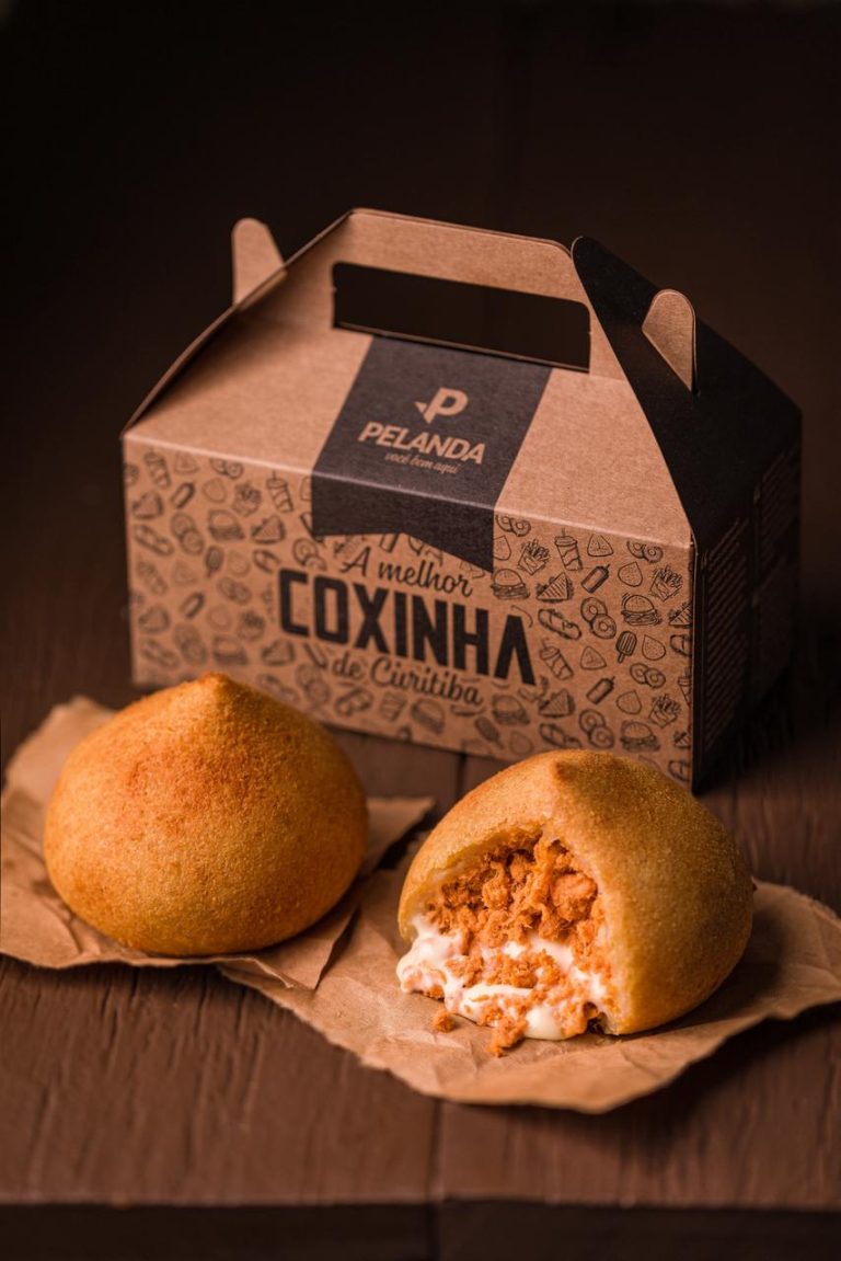 Dia da Coxinha: Curitiba celebra um dos salgados mais amados do Brasil com receita campeã e mais de 1,3 milhão de unidades vendidas