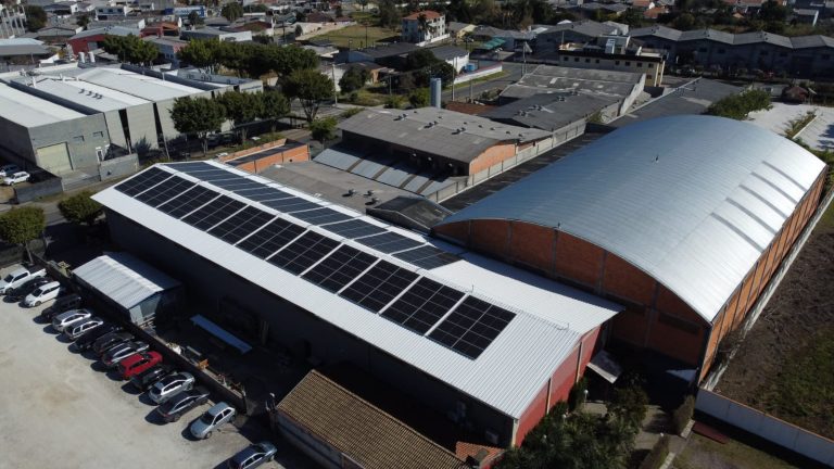 Indústria da Grande Curitiba reduz até 70% na conta de energia com projeto de eficiência energética