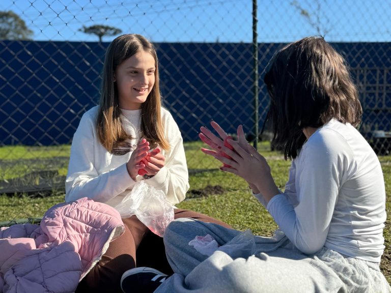Nas férias ou na sala de aula, o segredo é aprender brincando 