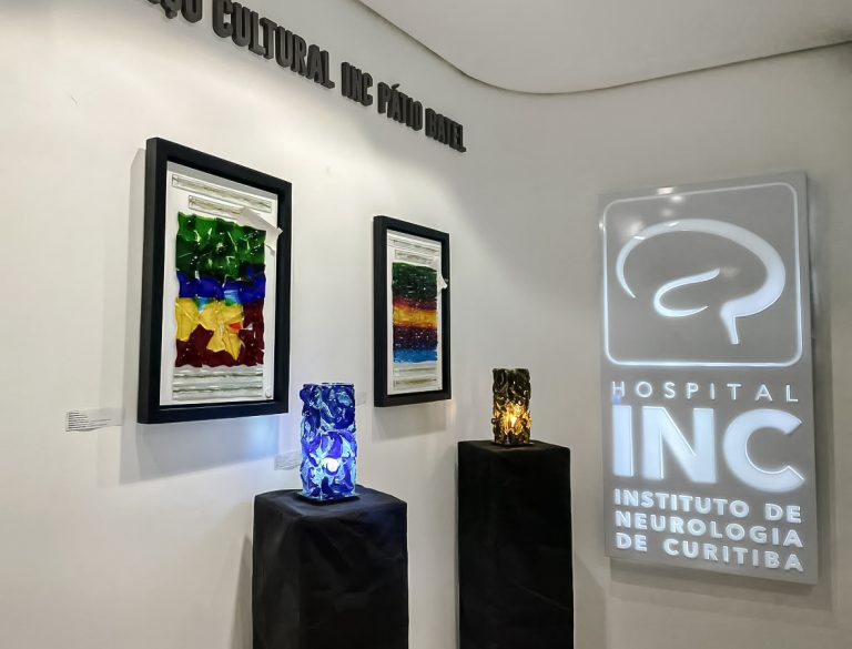 Exposição “No mundo do imaginário” reúne diferentes linguagens artísticas no Espaço Cultural INC