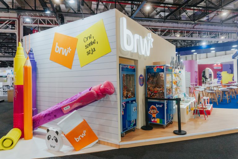 BRW apresenta nova marca e amplia portfólio na Escolar Office Brasil 2026