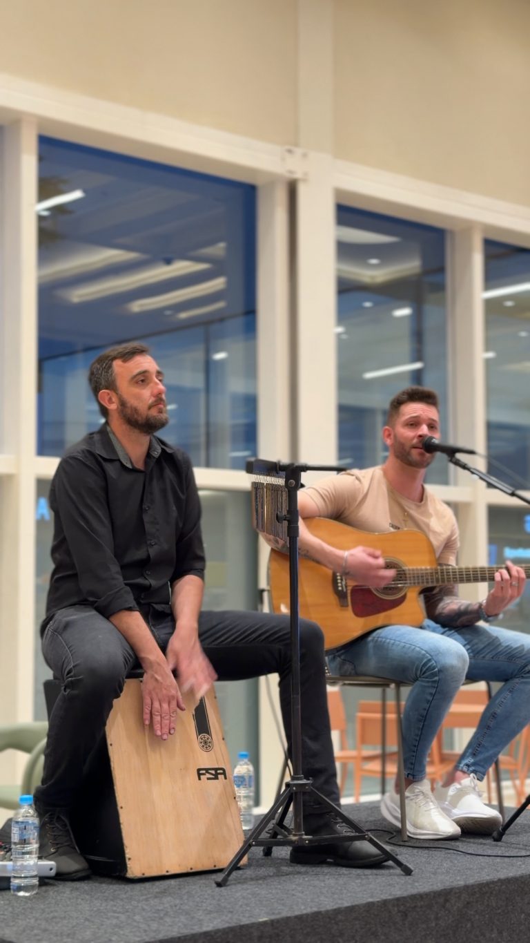 Plaza Campos Gerais lança projeto de música ao vivo nas noites de quinta-feira