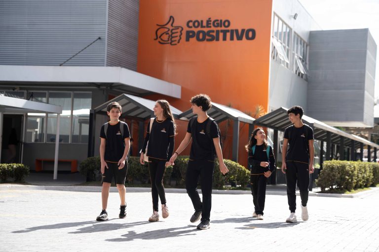 Inscrições para Concurso de Bolsas do Colégio Positivo terminam nesta terça-feira