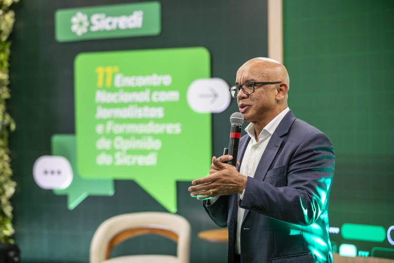 Sicredi promove debate sobre o impacto do cooperativismo no Bem-Estar Financeiro da sociedade